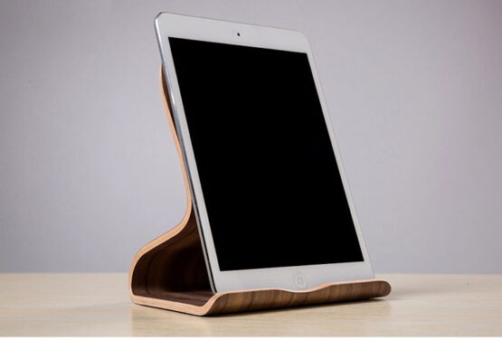 Wooden Tablet Stand - Stylish Design